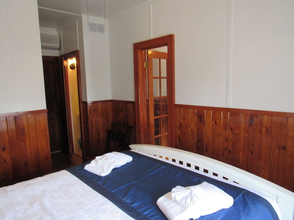 Nags Head Beach Inn Bagian luar foto