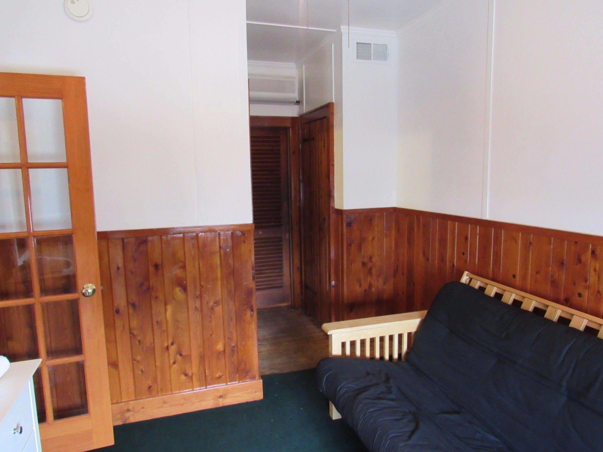 Nags Head Beach Inn Bagian luar foto