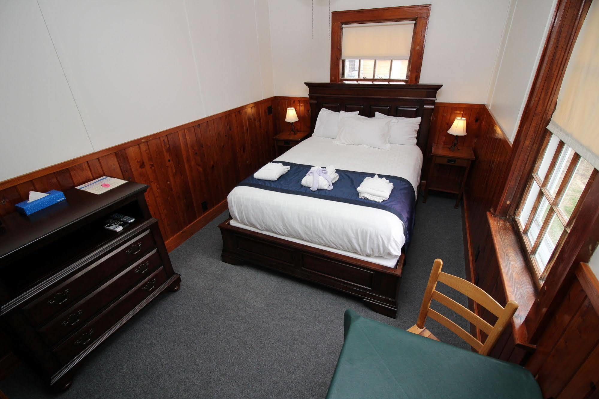 Nags Head Beach Inn Bagian luar foto