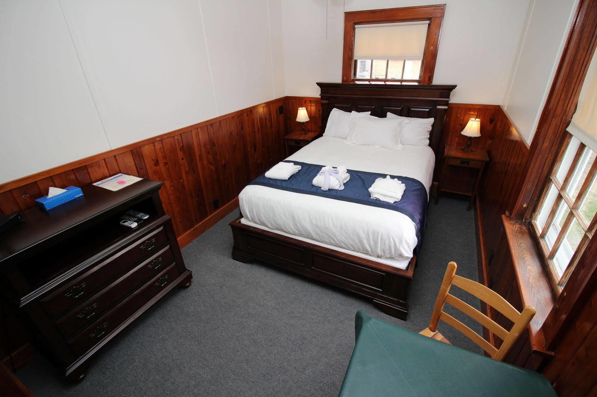 Nags Head Beach Inn Bagian luar foto