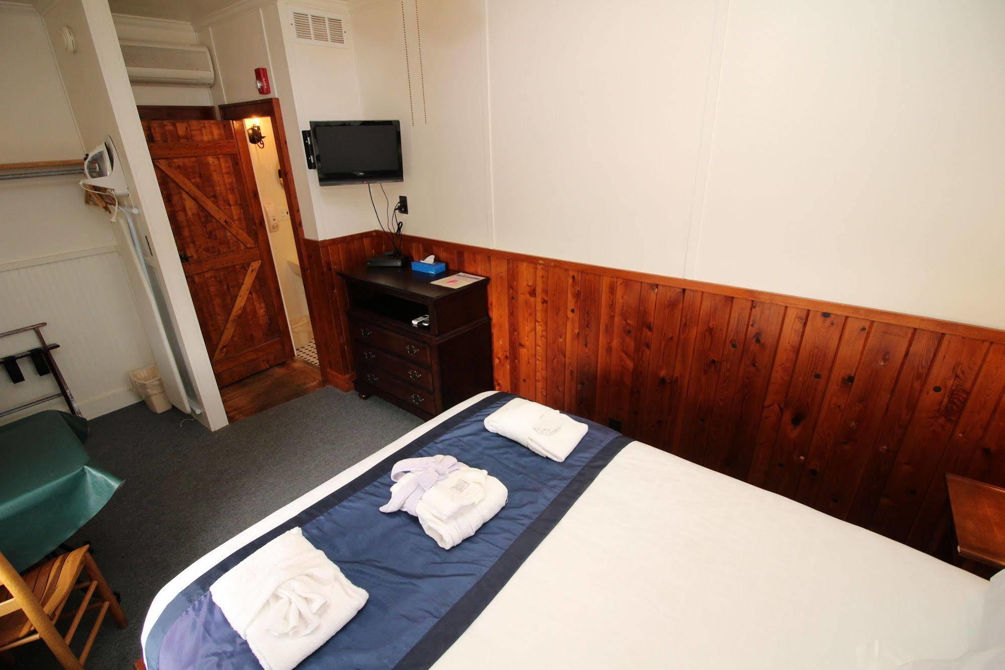 Nags Head Beach Inn Bagian luar foto