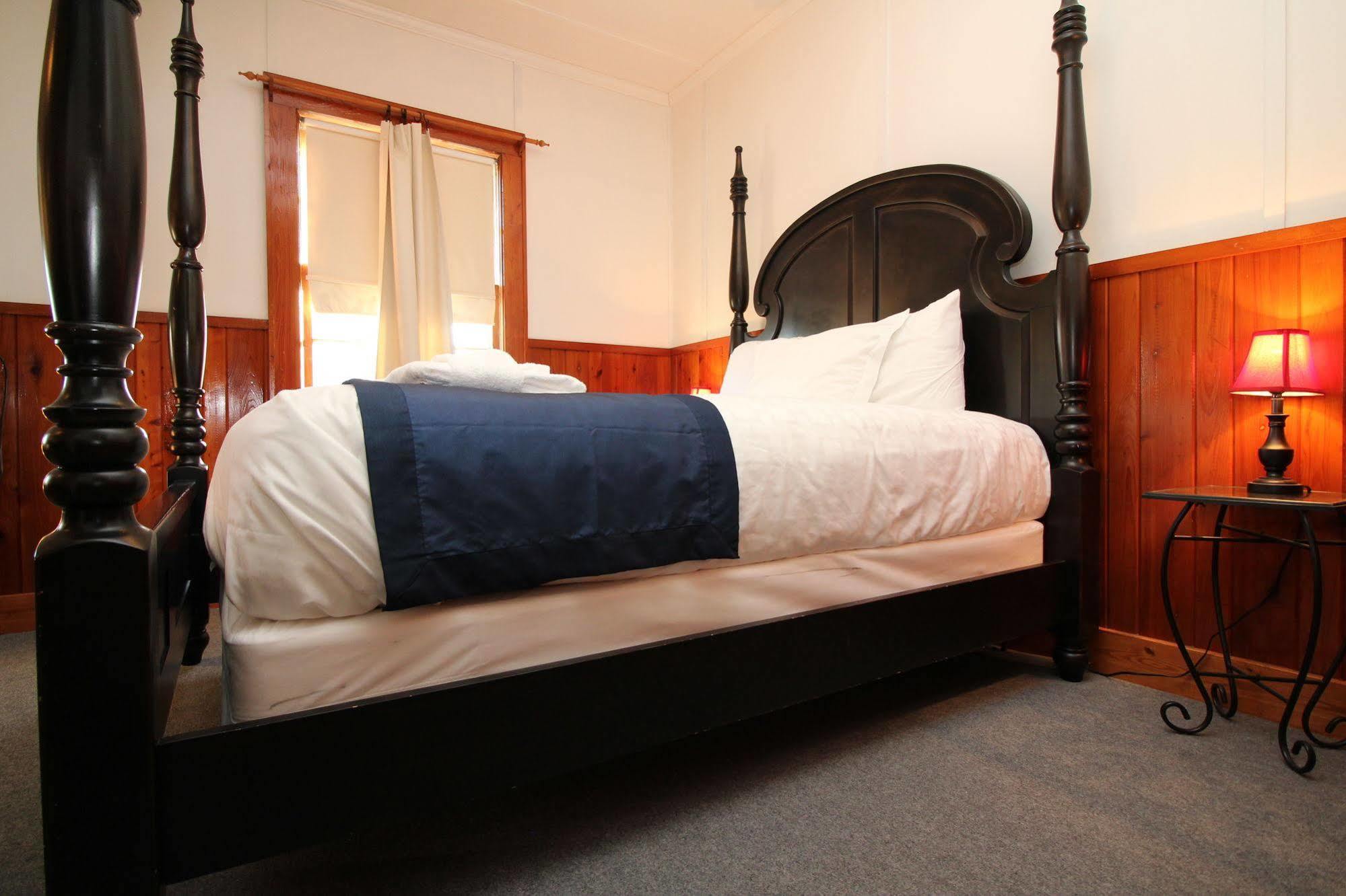 Nags Head Beach Inn Bagian luar foto
